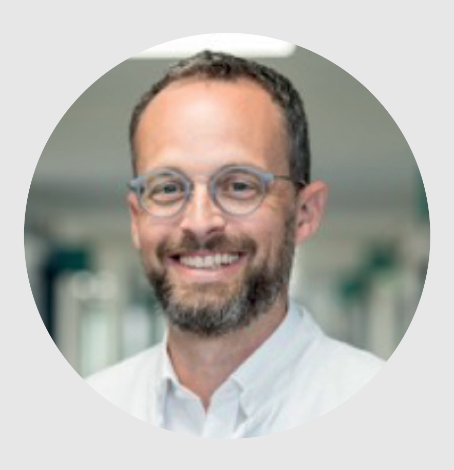 Dr. med. Christian Braun, M.A. -
Geschäftsführer und Ärztlicher Direktor, Ärztlicher Leiter der ZNA, Klinikum Saarbrücken gGmbH